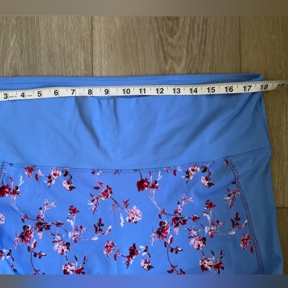 Fabletics Blue Floral Leggings Size 3X Mew Year New You - Picture 6 of 16